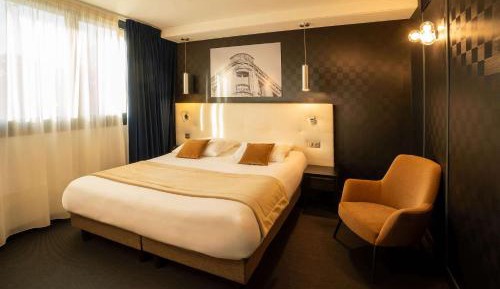 Standard King Room