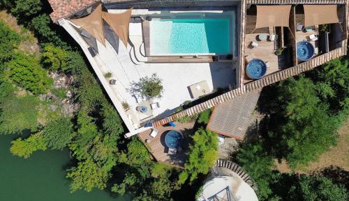 Quadruple Room with Terrace