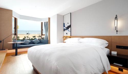 Superior King Room with Ocean View