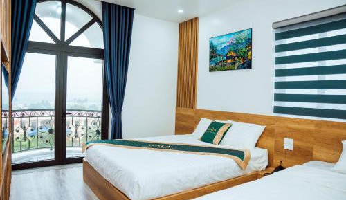 Triple Room with Balcony
