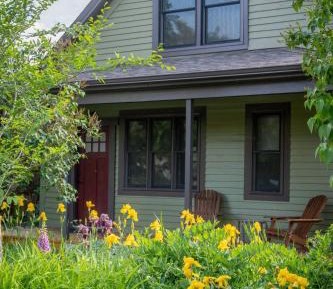 Three-Bedroom Holiday Home 
