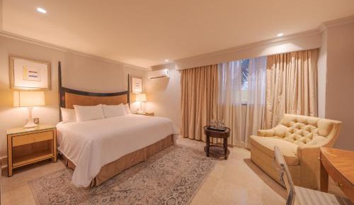 Deluxe King Room