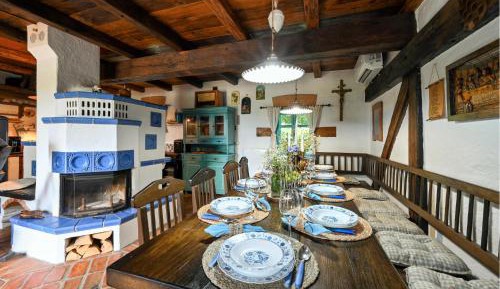 Three-Bedroom Holiday Home 