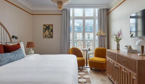 Superior Room - City View