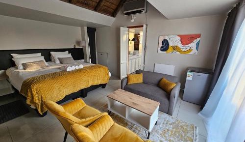 Honeymoon King Room