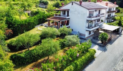 Three-Bedroom Premium Apartment with Balcony