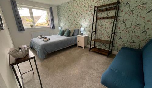 Quadruple Room with Private Bathroom
