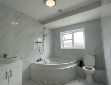 Single Room with Shared Bathroom