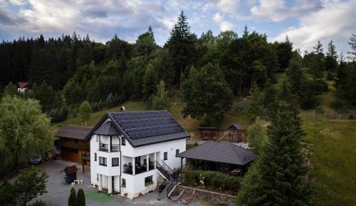 Seven-Bedroom House