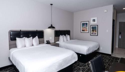Queen Room with Two Queen Beds - Non-Smoking