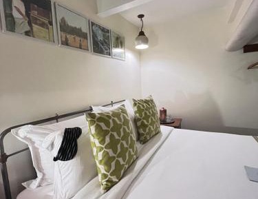 Basic Double Room (Shared Toilet) - Non-smoking