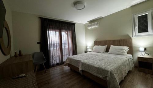 One-Bedroom Apartment with Sea View and Terrace