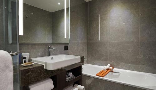 Executive Queen Room