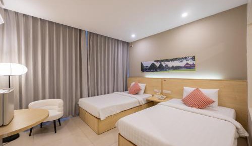 Superior Twin Room