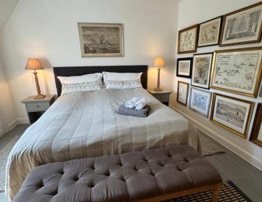 Double Room with Shared Bathroom