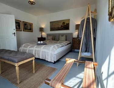 Double Room with Shared Bathroom