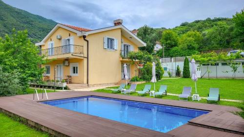 Villa with Private Pool
