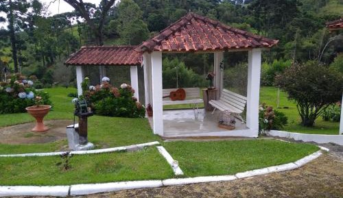 Family Room with Mountain View