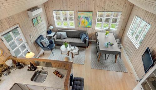 One-Bedroom Holiday Home