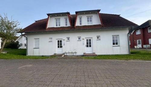 One-Bedroom Apartment with Terrace