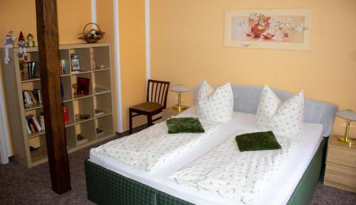 Superior One-Bedroom Apartment