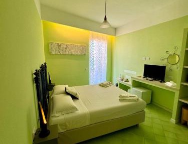 Deluxe Double Room with Balcony and Sea View