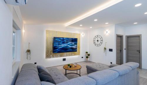 Three-Bedroom Apartment with Sea View