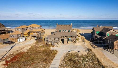 Five-Bedroom Holiday Home