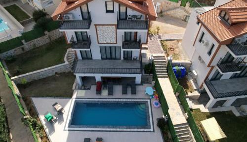 Deluxe Villa