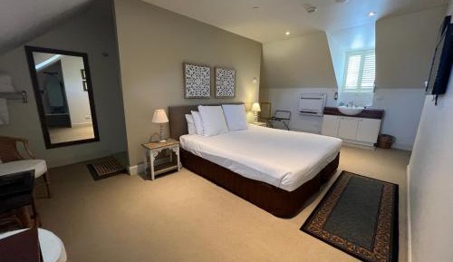 Peacock room (Suite 3)