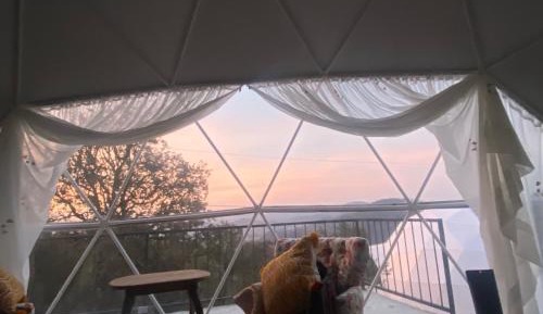 Double or Twin Room with Mountain View