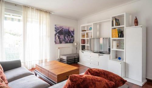Three-Bedroom Standard Apartment