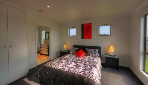 Rosie's Two-Bedroom Townhouse