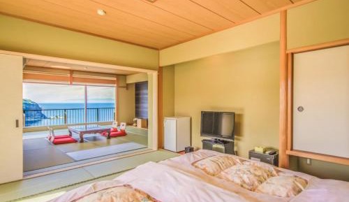 Japanese-Style Room
