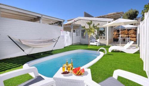 Suite with Private Pool