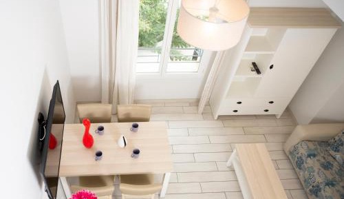 Two-Bedroom Apartment - Split Level "Leina"