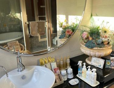 Twin Room with Private Bathroom