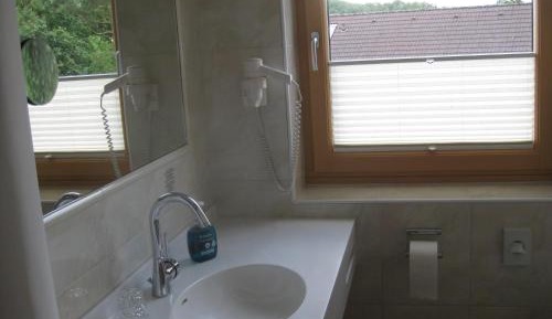 Large Single Room