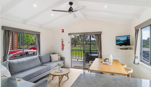 Deluxe Cabin (3BR)