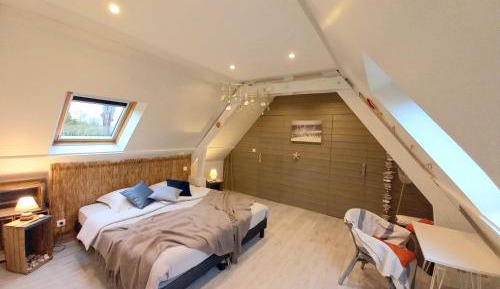 Double Room with Private Bathroom