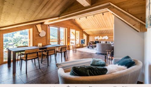 Apartment with Mountain View