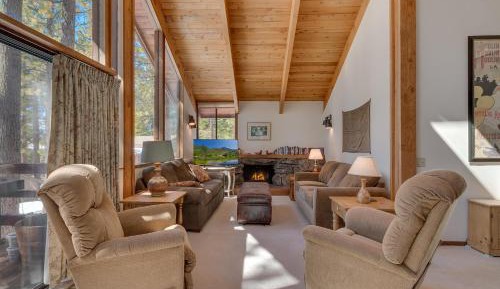 Three-Bedroom Townhouse