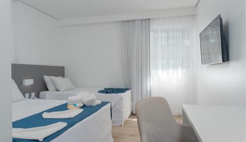 Premium Lateral with Side View