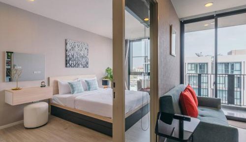 One-Bedroom Apartment