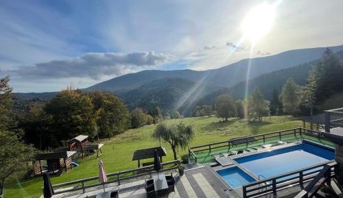 Double Room with Balcony and Mountain View