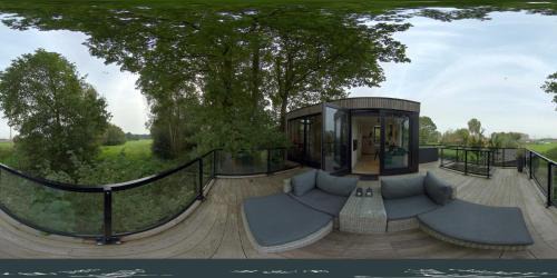 Studio with Balcony
