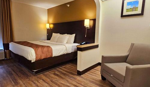 King Suite - Accessible/Non-Smoking