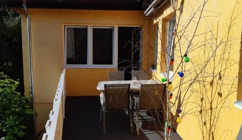 Three-Bedroom Apartment with Balcony