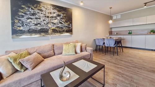 One-Bedroom Apartment with Balcony