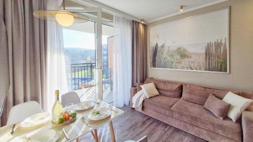 One-Bedroom Apartment with Balcony